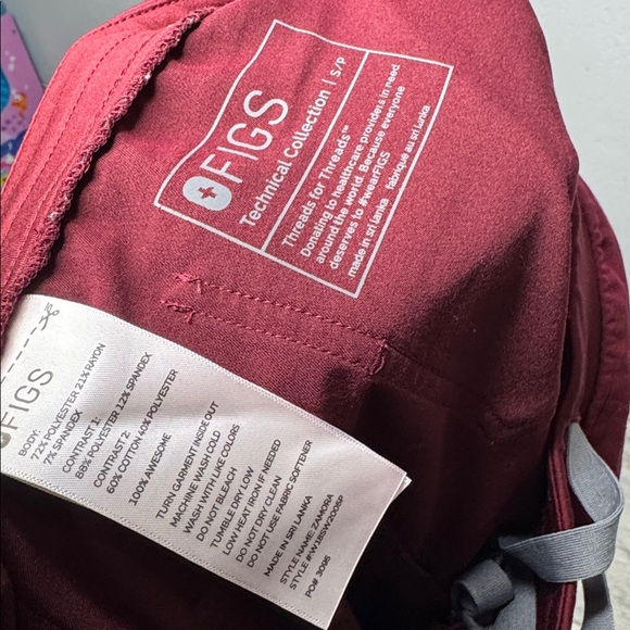 Figs Zamora Classic Jogger Scrub Pants in Classic Burgundy - Picture 9 of 9